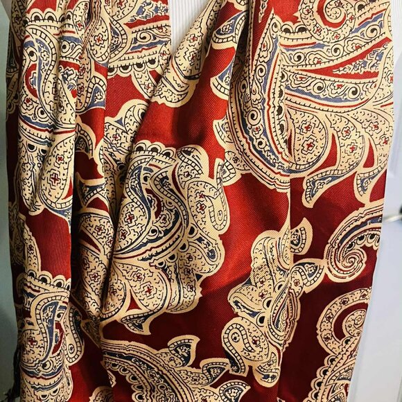 Vintage 1970s–80s Men’s 100% Silk Paisley Scarf, Double-Layer Italian Style - Picture 3 of 8